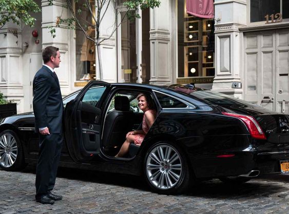 Hamptons Black Car Limousine Service in NYC